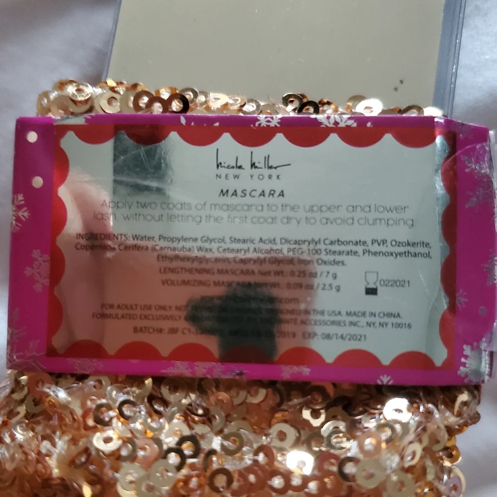 Nicole Miller New York Mascara 2pk christmas gold stocking ornament gift set